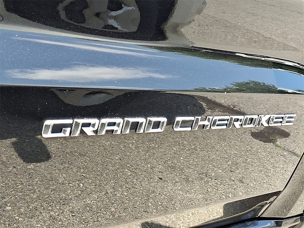 2016 Jeep Grand Cherokee Overland - Photo 9