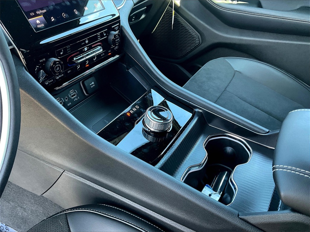 2025 Jeep Grand Cherokee L Altitude - Photo 14