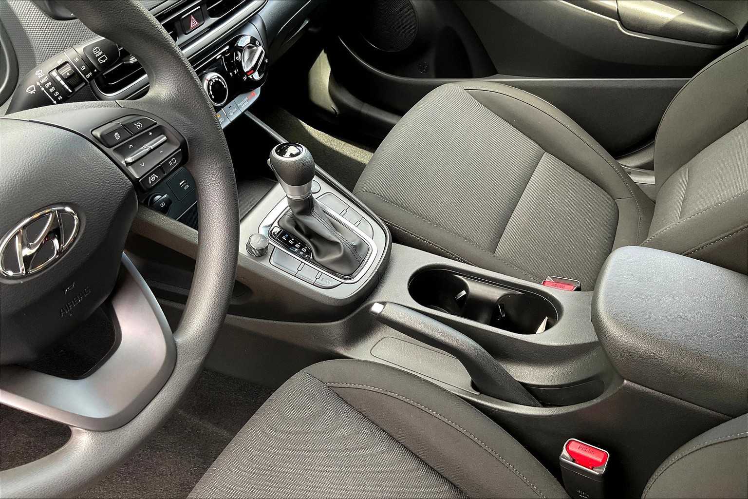 2022 Hyundai Kona SEL - Photo 34