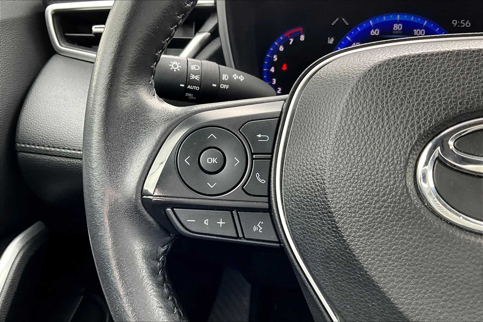 2022 Toyota Corolla Cross XLE - Photo 23
