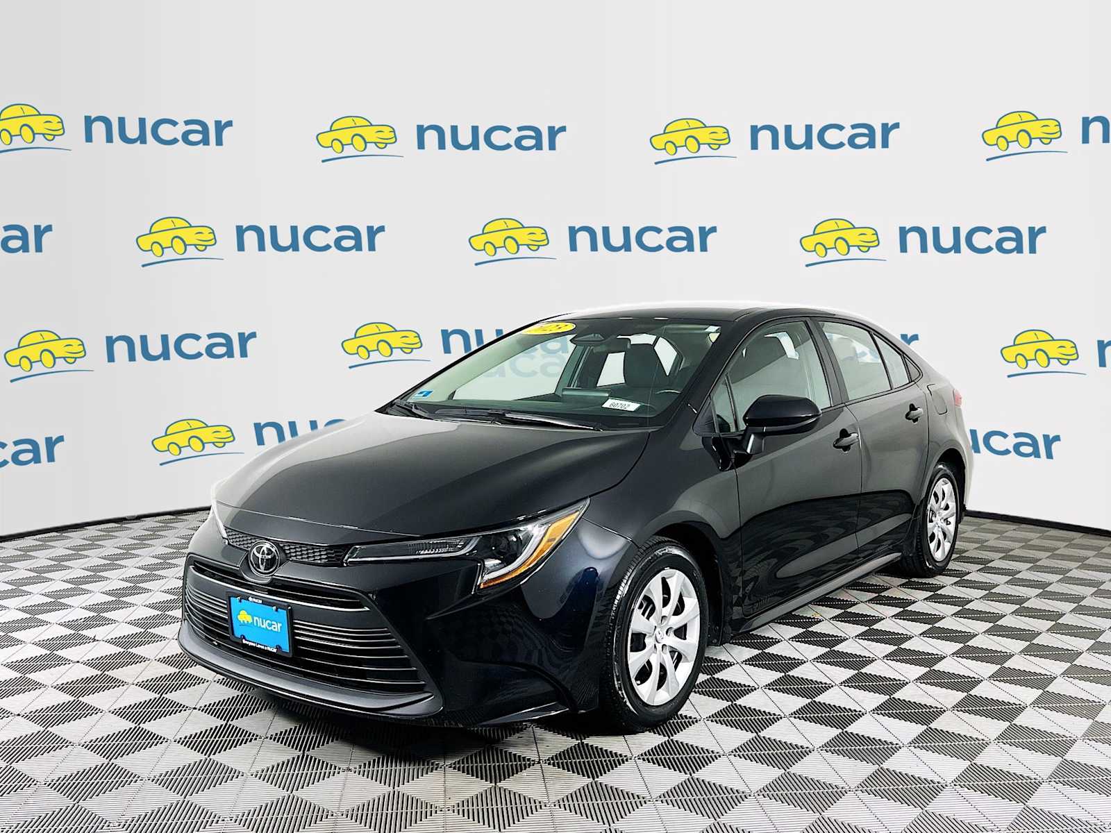 2023 Toyota Corolla LE - Photo 3
