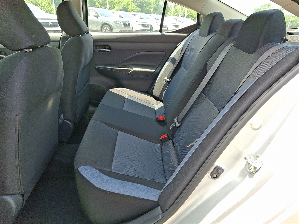 2025 Nissan Versa 1.6 SV - Photo 6