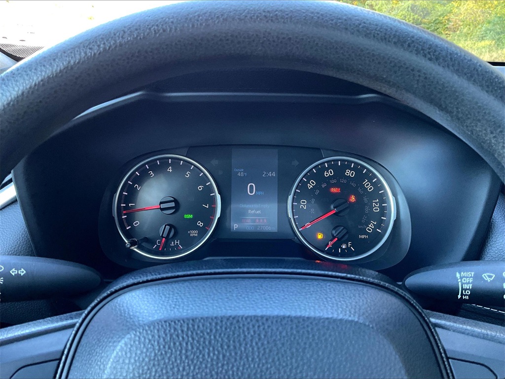 2021 Toyota RAV4 LE - Photo 15