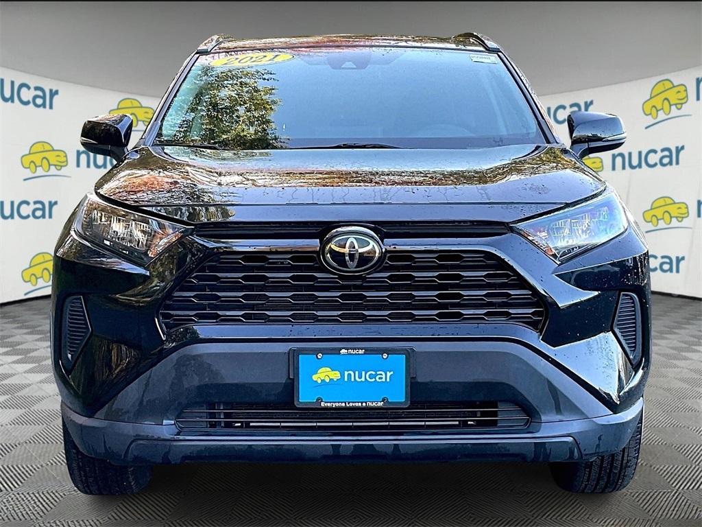 2021 Toyota RAV4 LE - Photo 2