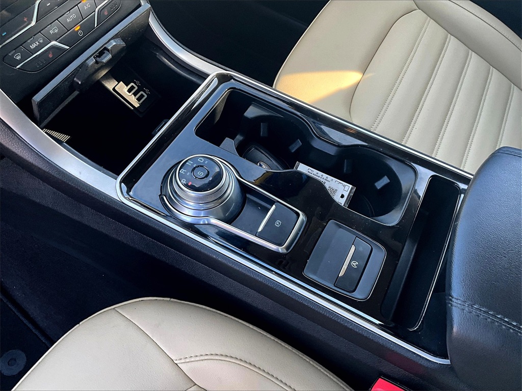 2020 Ford Edge SEL - Photo 20