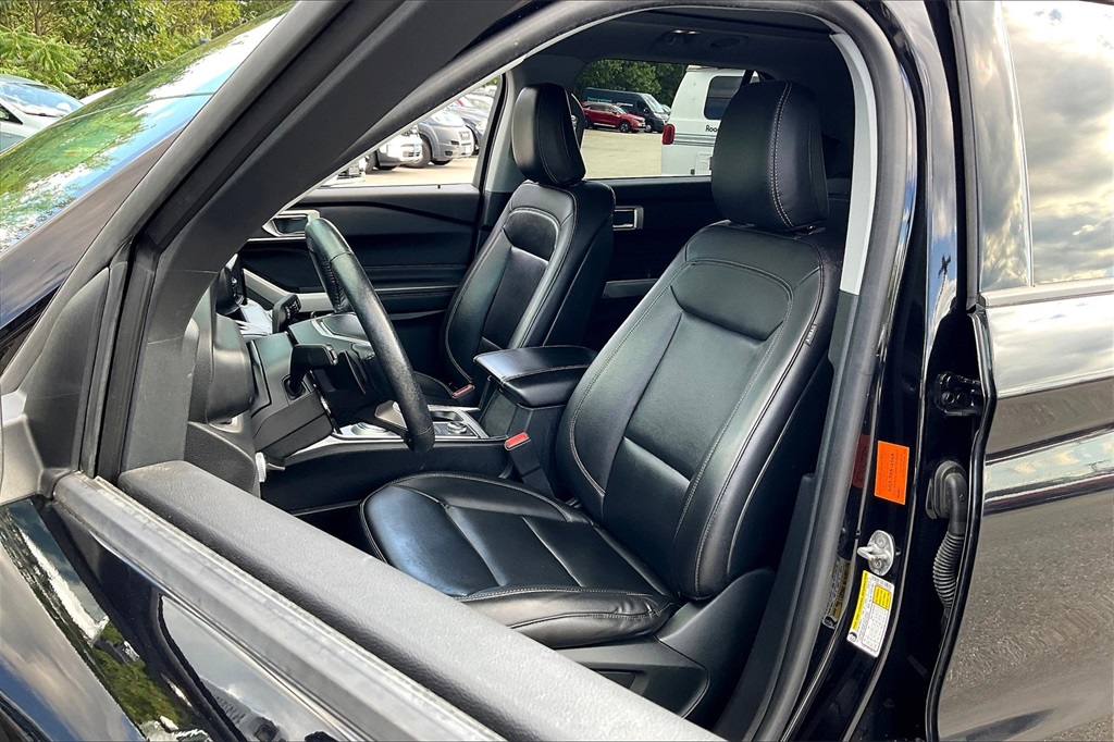 2020 Ford Explorer XLT - Photo 9