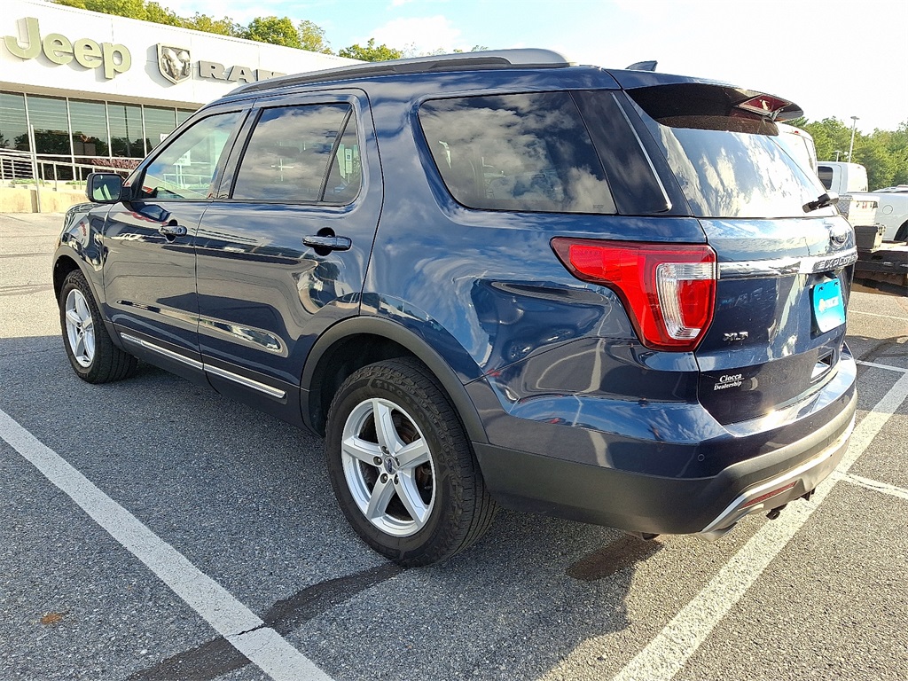 2017 Ford Explorer XLT - Photo 5