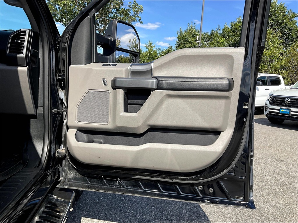 2018 Ford F-150 XL - Photo 11