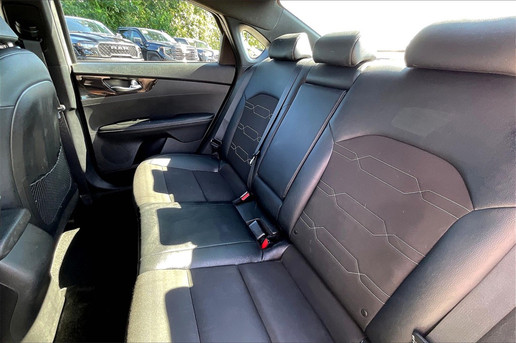 2022 Kia Forte GT-Line - Photo 14