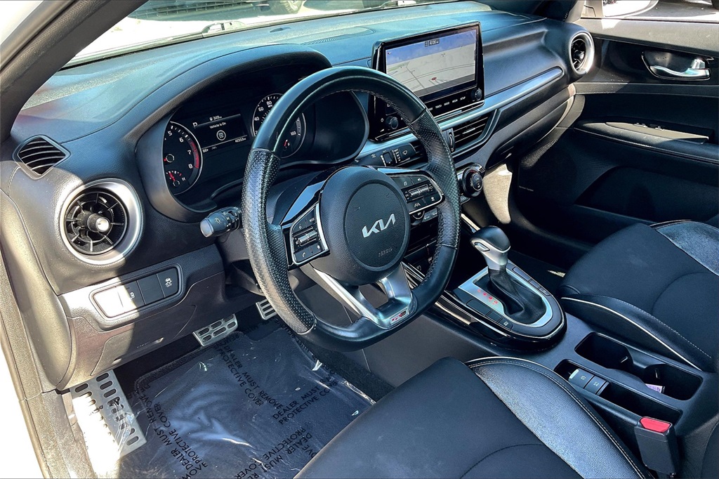 2022 Kia Forte GT-Line - Photo 8