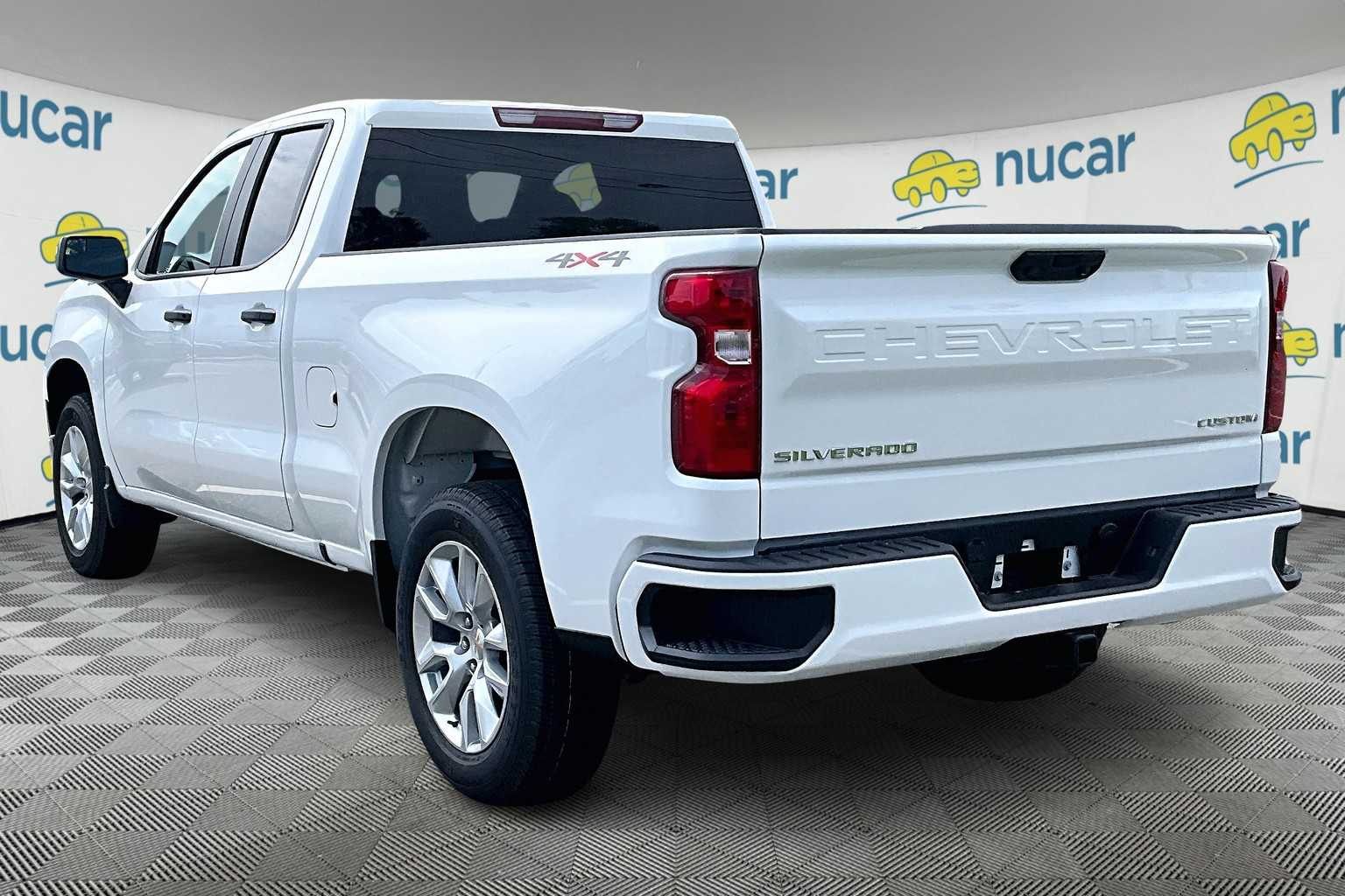 2025 Chevrolet Silverado 1500 Custom - Photo 5