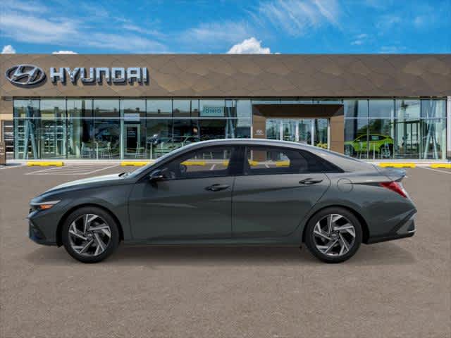 2025 Hyundai Elantra SEL Sport - Photo 3