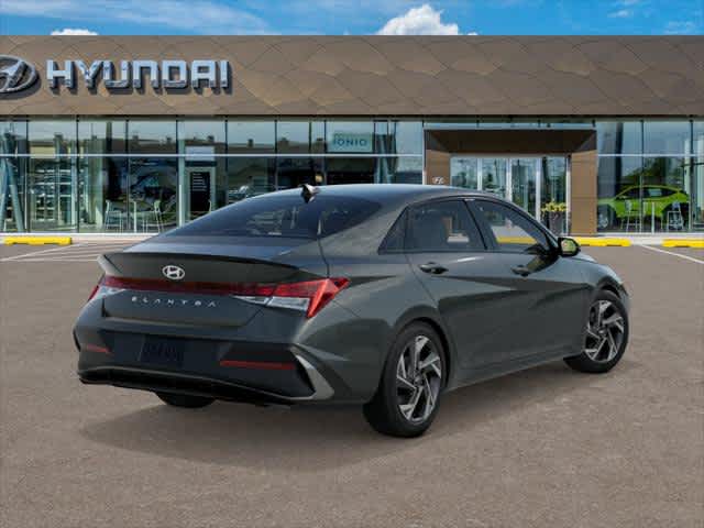 2025 Hyundai Elantra SEL Sport - Photo 4