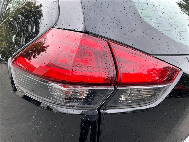 2019 Nissan Rogue S - Photo 31