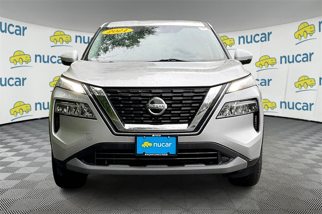 2021 Nissan Rogue SV - Photo 2