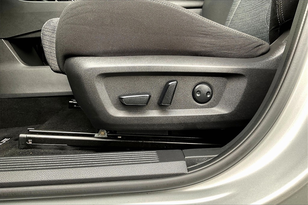 2021 Nissan Rogue SV - Photo 26