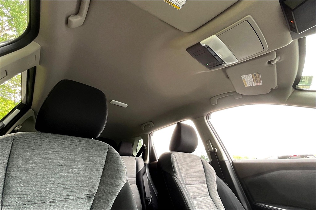 2021 Nissan Rogue SV - Photo 7