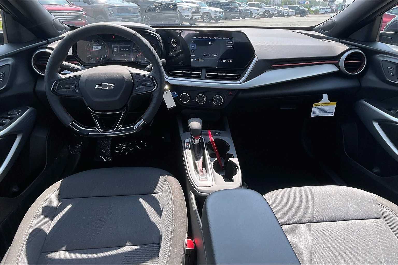 2025 Chevrolet Trax 1RS - Photo 12