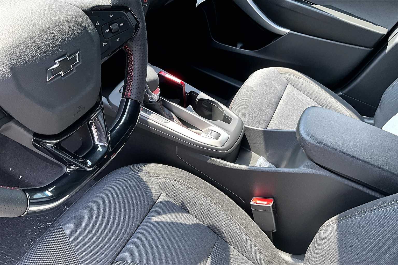 2025 Chevrolet Trax 1RS - Photo 14