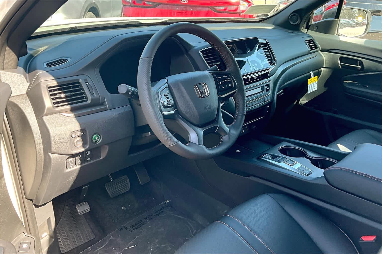 2025 Honda Ridgeline TrailSport+ - Photo 9