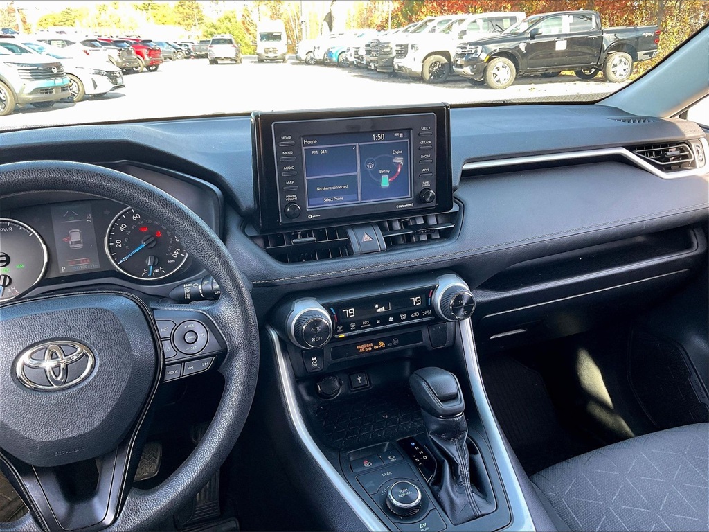 2021 Toyota RAV4 Hybrid XLE - Photo 17