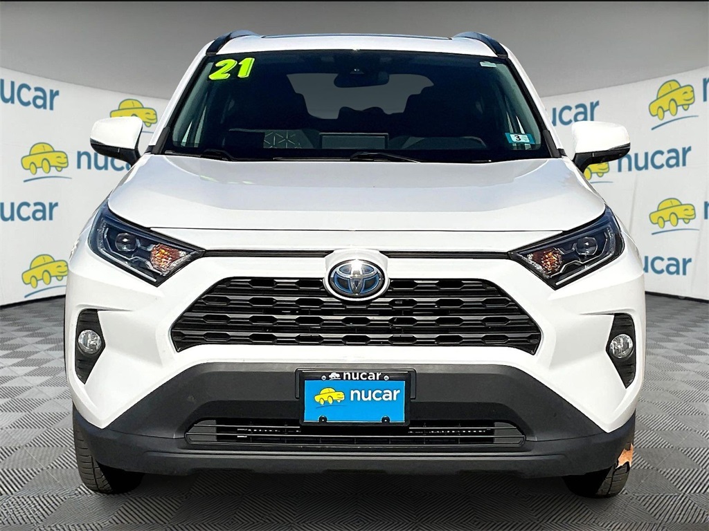 2021 Toyota RAV4 Hybrid XLE - Photo 2