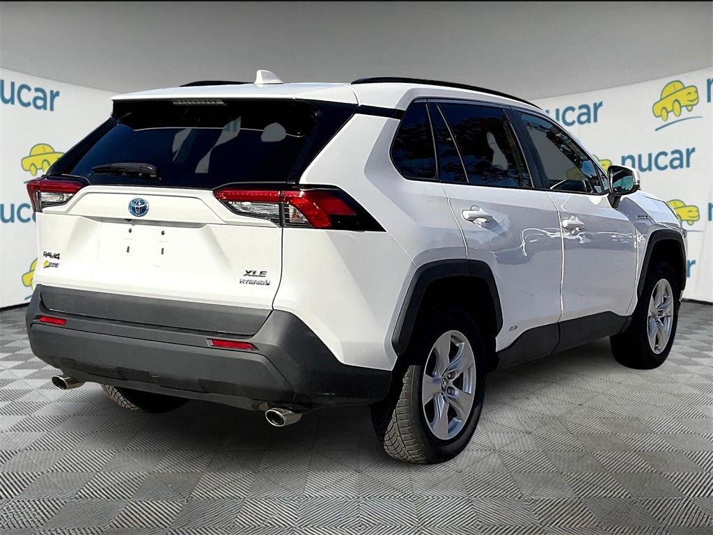 2021 Toyota RAV4 Hybrid XLE - Photo 6