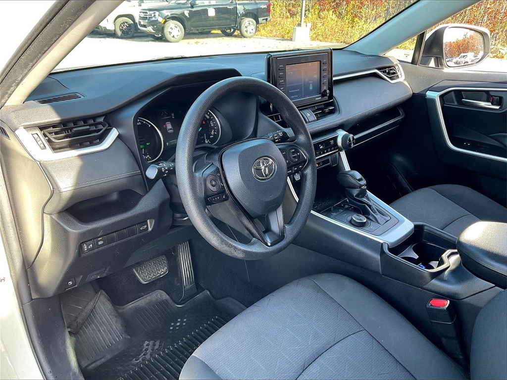 2021 Toyota RAV4 Hybrid XLE - Photo 8