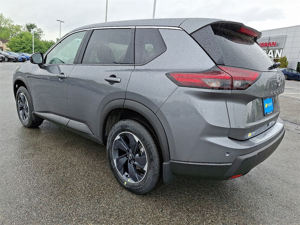 2025 Nissan Rogue SV - Photo 3