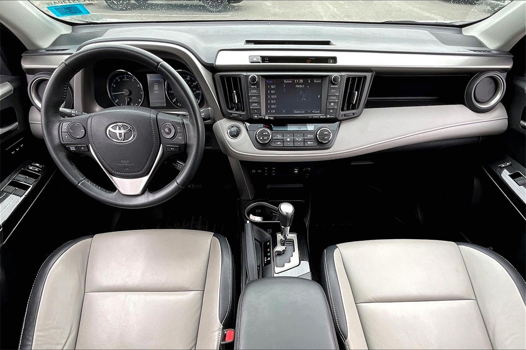 2016 Toyota RAV4 Limited - Photo 20