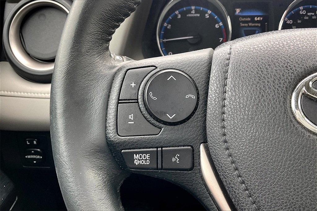 2016 Toyota RAV4 Limited - Photo 22