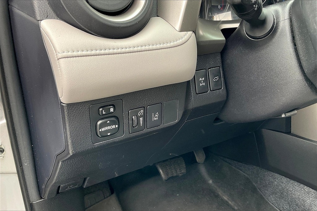 2016 Toyota RAV4 Limited - Photo 26