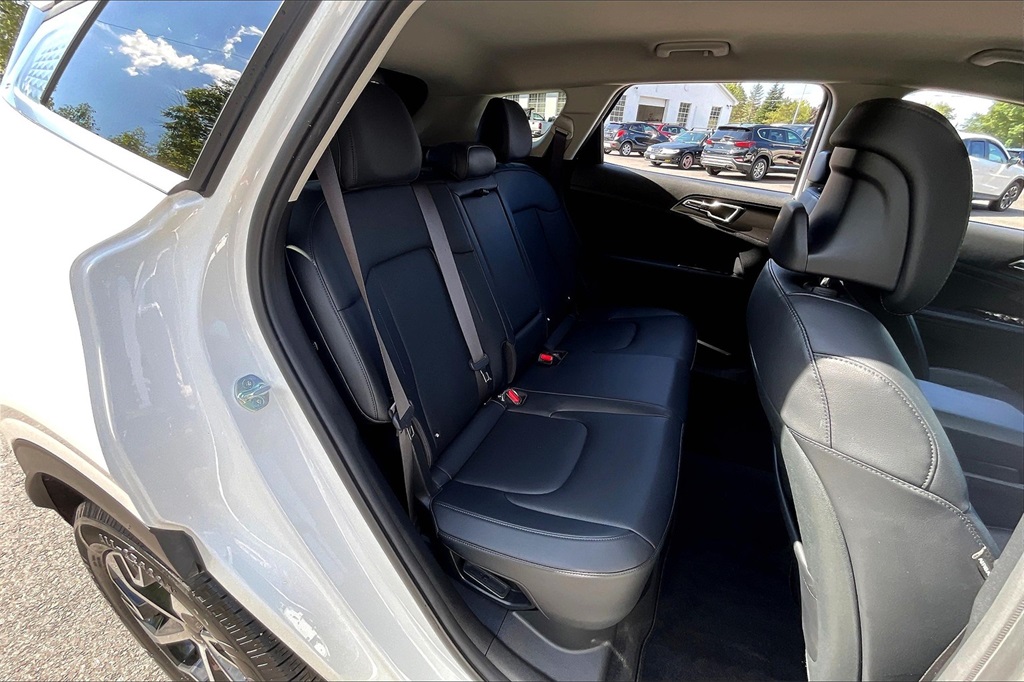 2023 Kia Sportage Hybrid EX - Photo 18