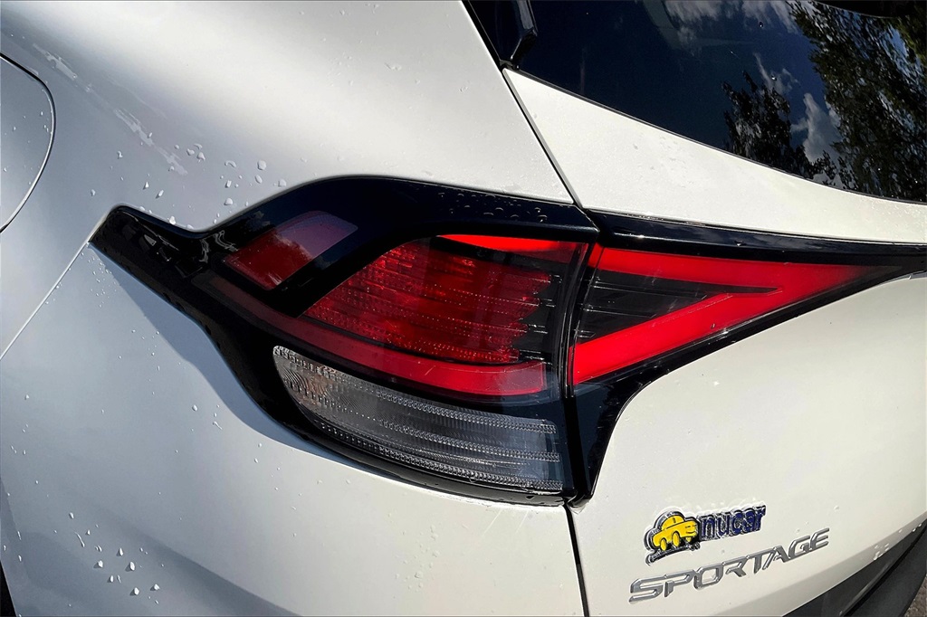 2023 Kia Sportage Hybrid EX - Photo 30
