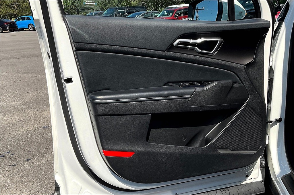 2023 Kia Sportage Hybrid EX - Photo 9