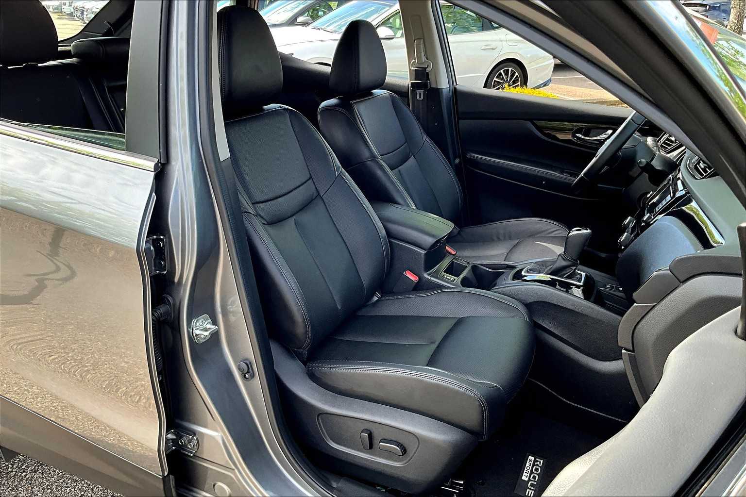 2021 Nissan Rogue Sport SL - Photo 11
