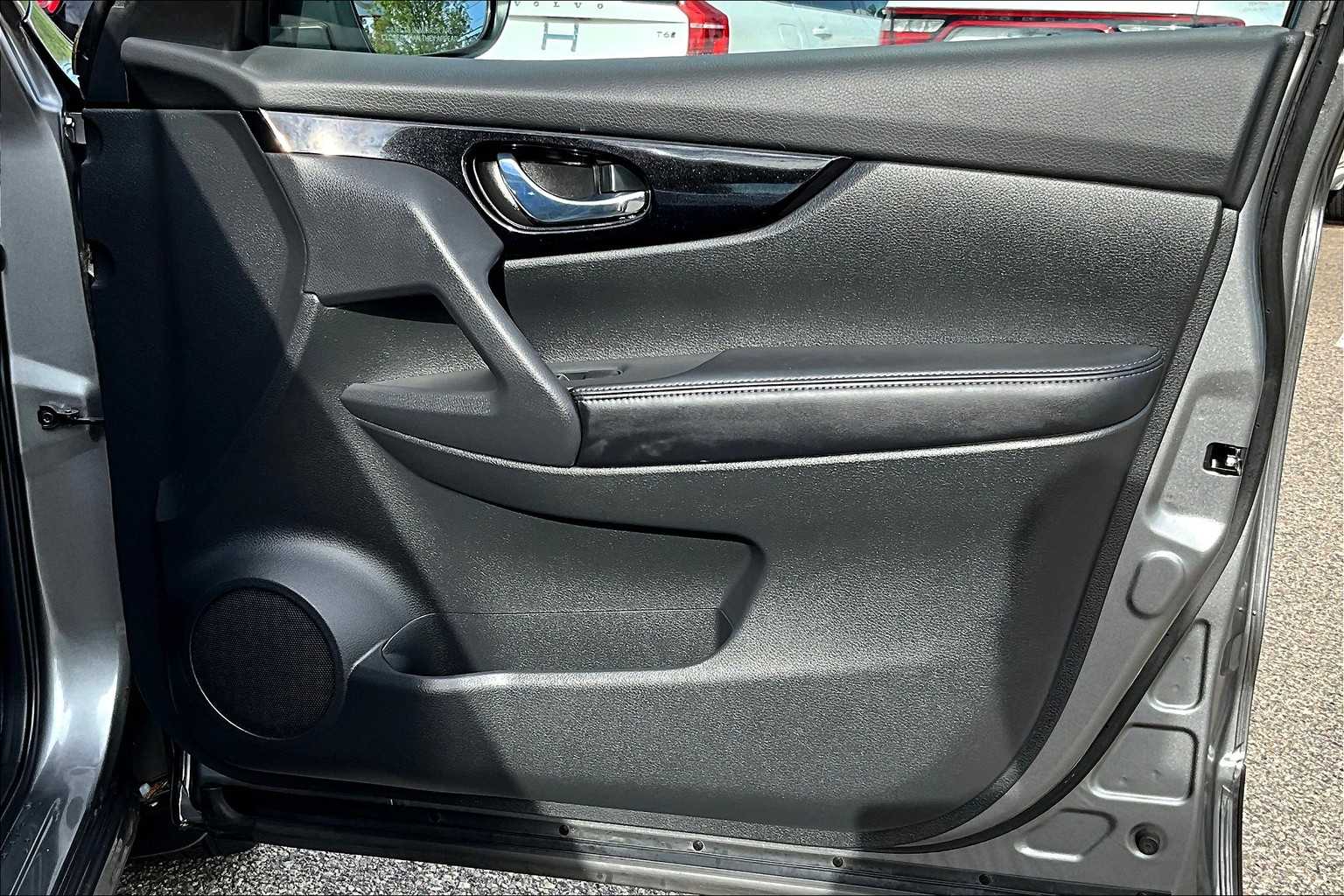 2021 Nissan Rogue Sport SL - Photo 12