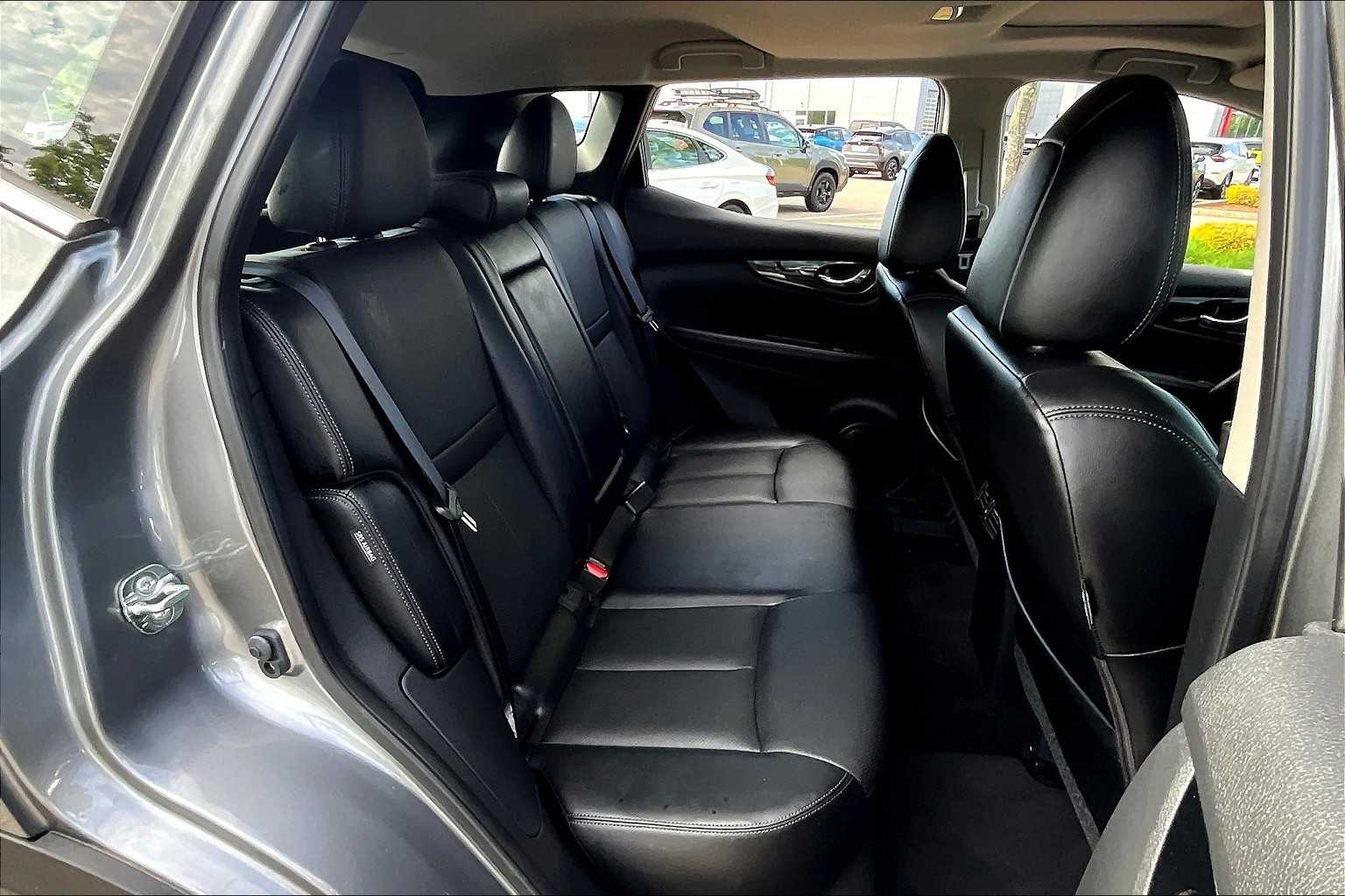 2021 Nissan Rogue Sport SL - Photo 16