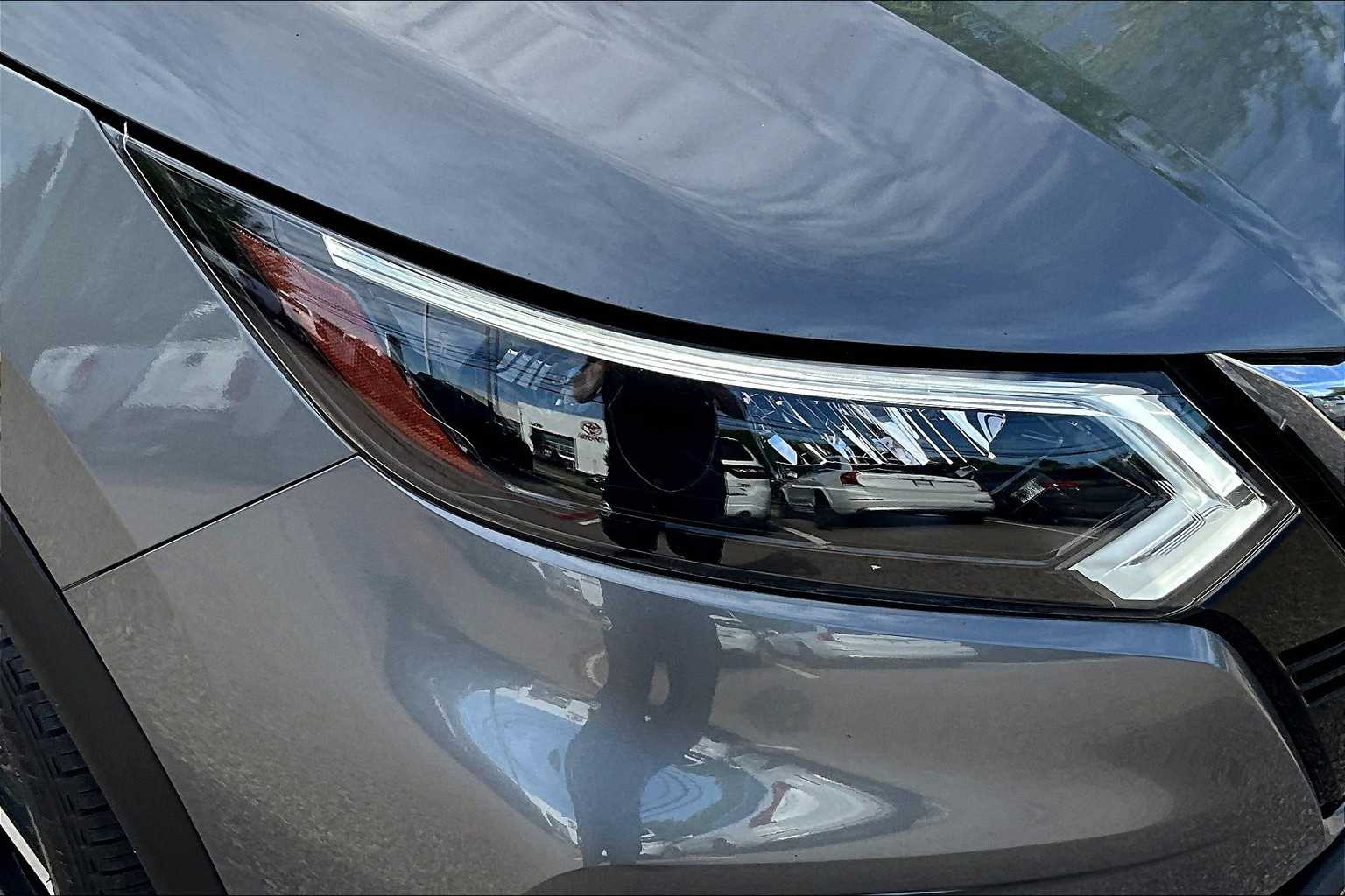 2021 Nissan Rogue Sport SL - Photo 32