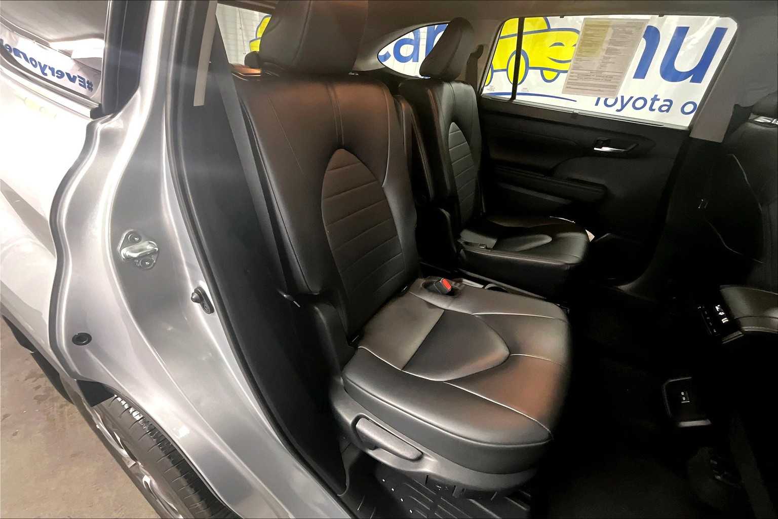 2024 Toyota Highlander XLE - Photo 16