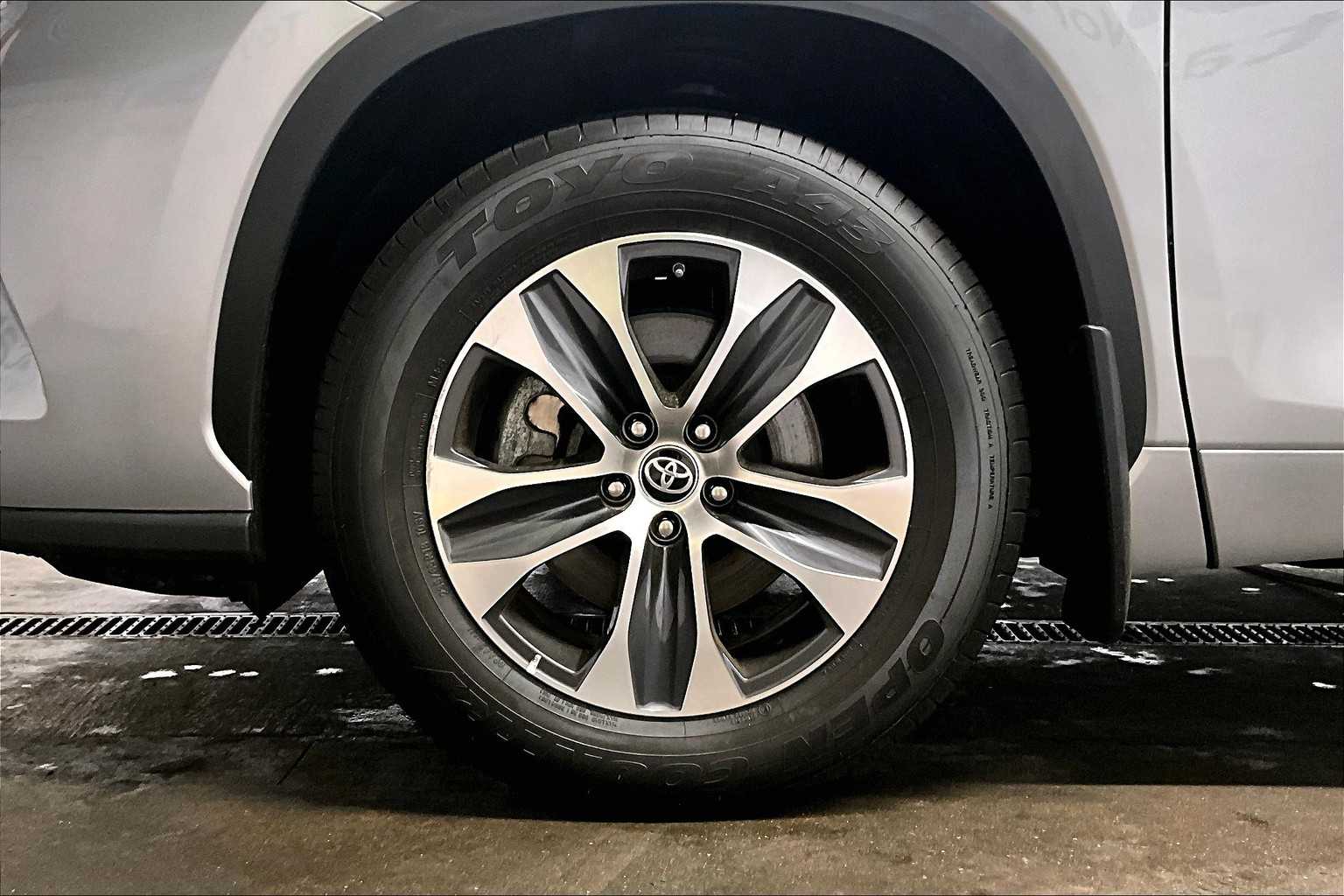 2024 Toyota Highlander XLE - Photo 7
