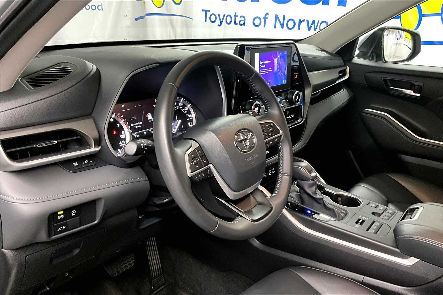 2024 Toyota Highlander XLE - Photo 8