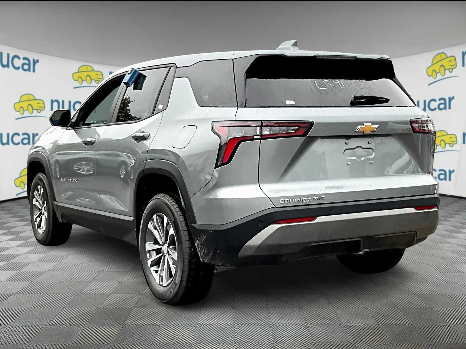 2026 Chevrolet Equinox AWD LT - Photo 5