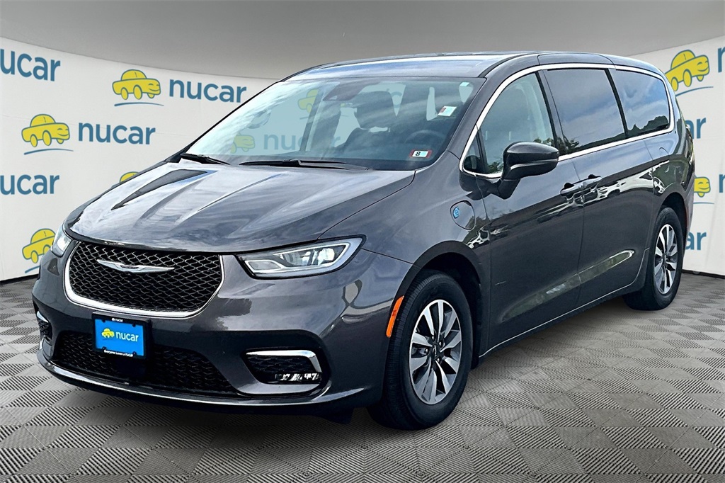 2022 Chrysler Pacifica Hybrid Touring L - Photo 3