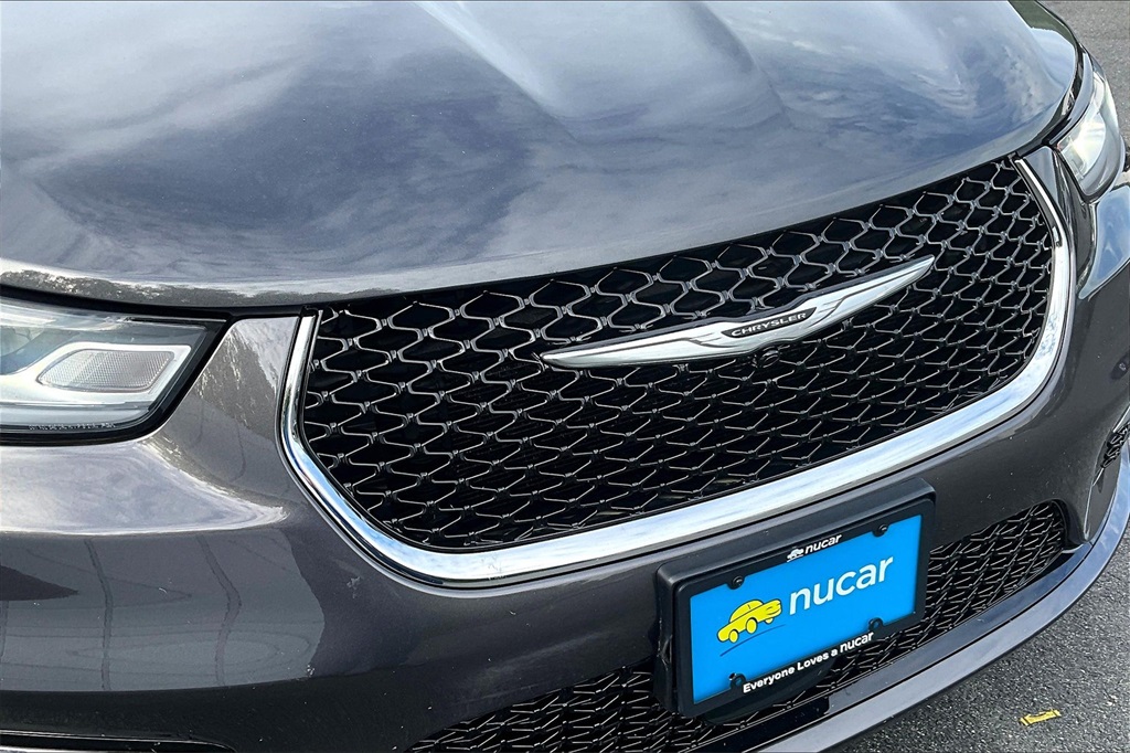2022 Chrysler Pacifica Hybrid Touring L - Photo 31