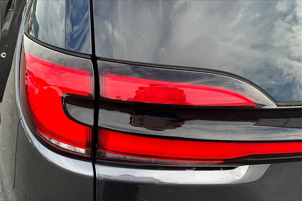 2022 Chrysler Pacifica Hybrid Touring L - Photo 33