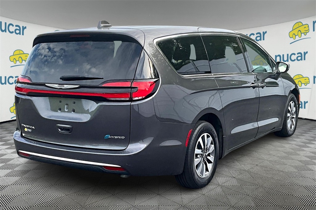 2022 Chrysler Pacifica Hybrid Touring L - Photo 6