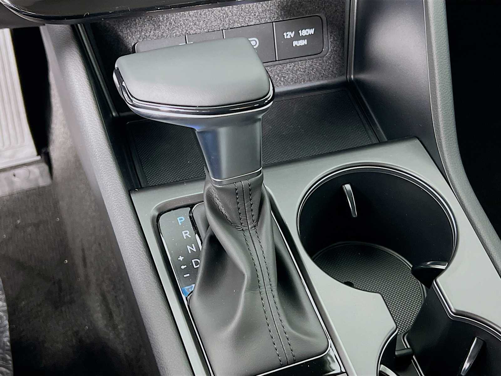 2025 Hyundai Sonata SE - Photo 11