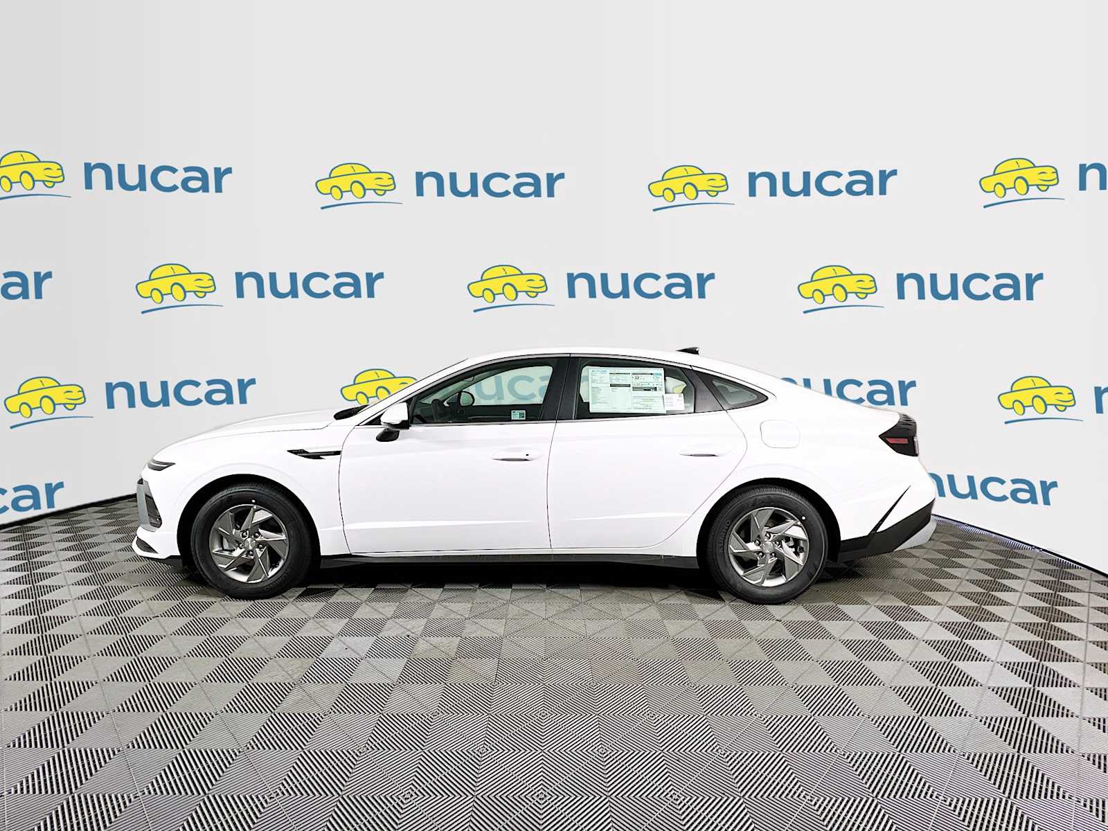2025 Hyundai Sonata SE - Photo 3
