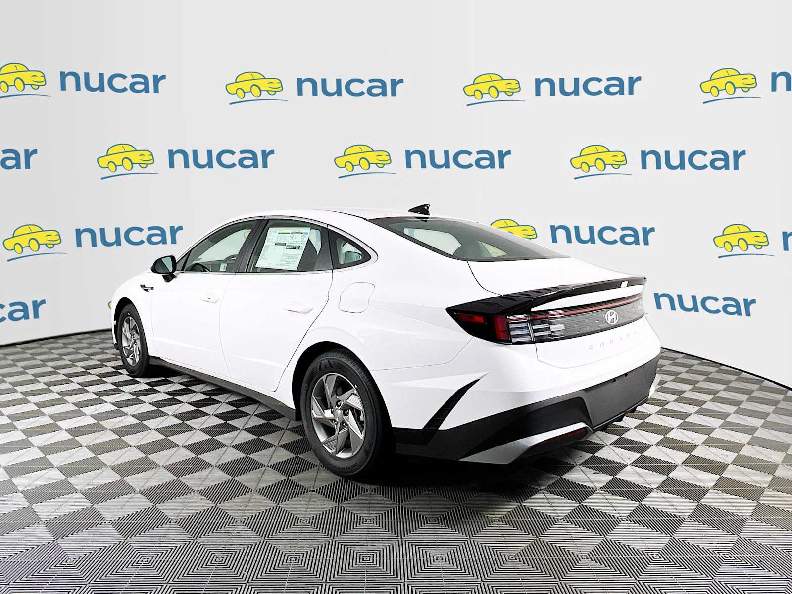 2025 Hyundai Sonata SE - Photo 4